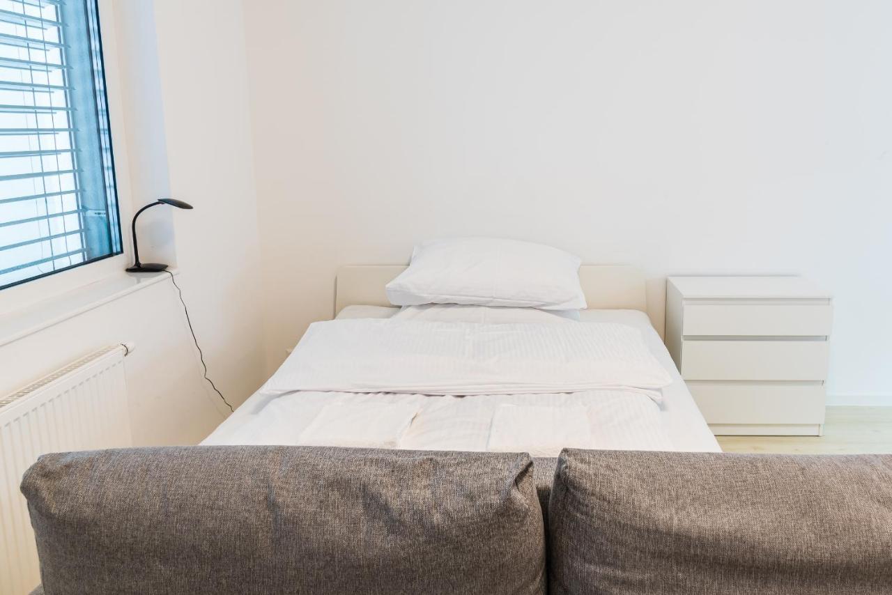 City Castle Apartments Free Parking ブラチスラヴァ エクステリア 写真