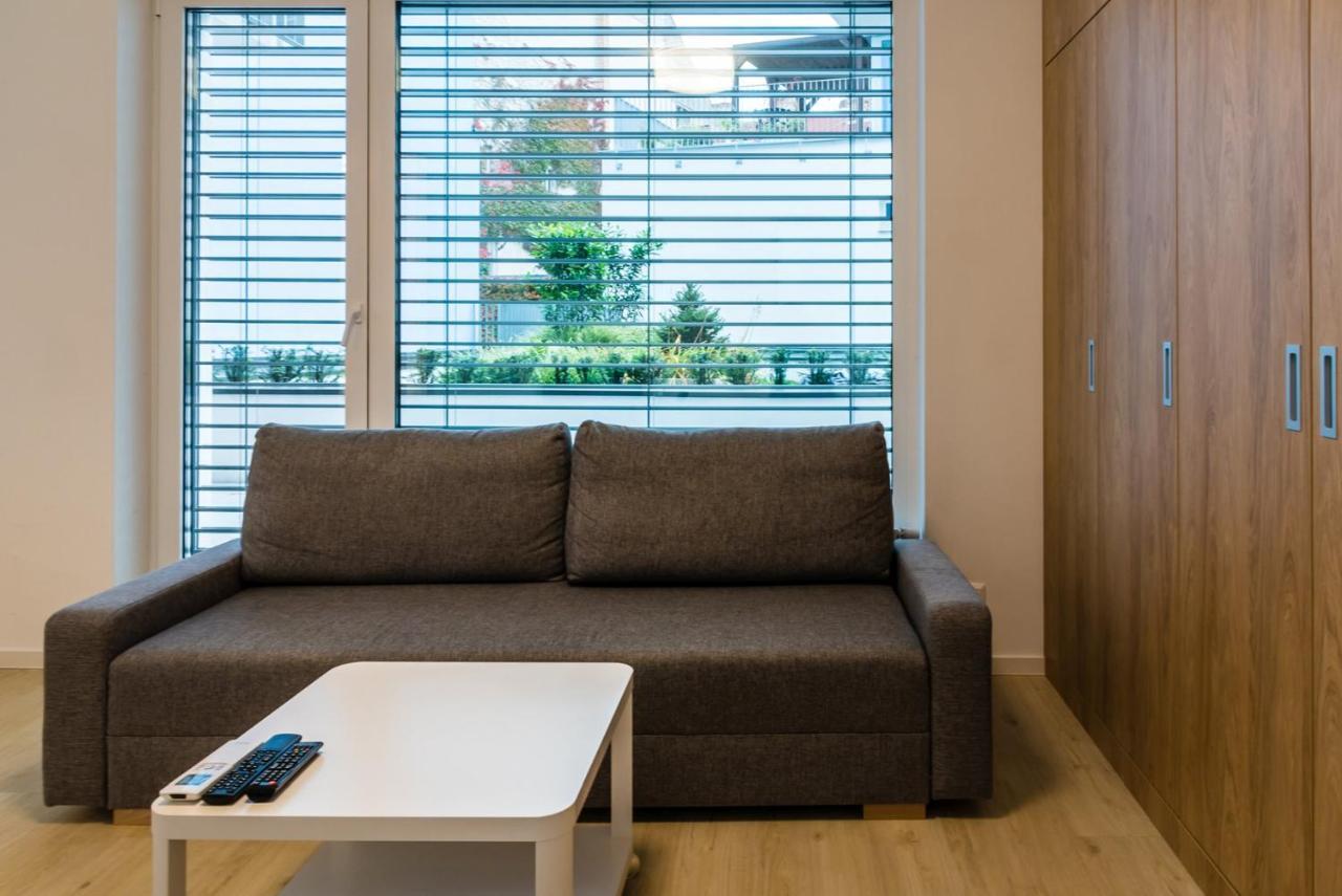 City Castle Apartments Free Parking ブラチスラヴァ エクステリア 写真