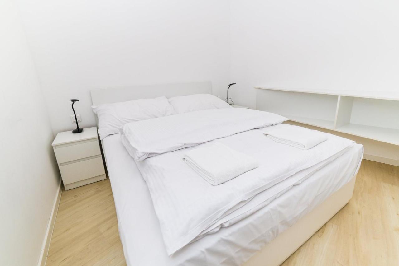 City Castle Apartments Free Parking ブラチスラヴァ エクステリア 写真